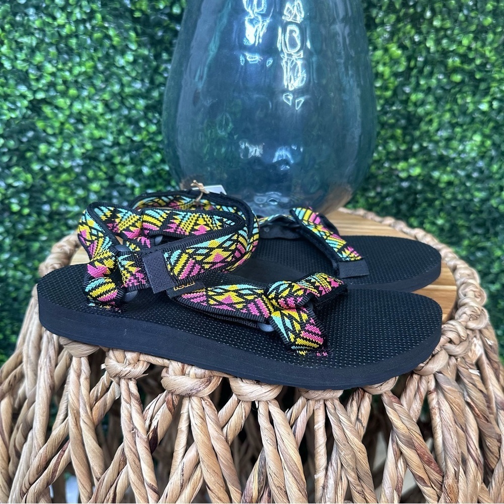 Teva nwt - Picture 6 of 13